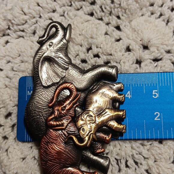 Tri-Color Elephant Family Pin Brooch Trunks Up Silver /‎ Copper / Gold Colors - Picture 6 of 6